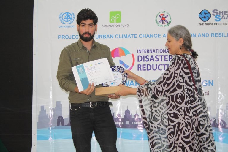 International Disaster Risk Reduction Day 2023 - Event by Shehersaaz at Government Associate College for Women, Dhok Mangtal Rawalpindi ( (25)