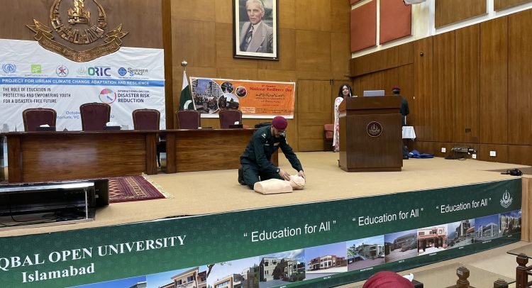 Shehersaaz Commemorates International Day for Disaster Risk Reduction at AIOU (23)