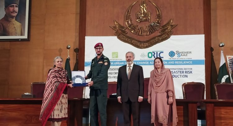 Shehersaaz Commemorates International Day for Disaster Risk Reduction at AIOU (24)