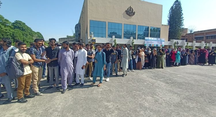 Shehersaaz Commemorates International Day for Disaster Risk Reduction at AIOU (5)