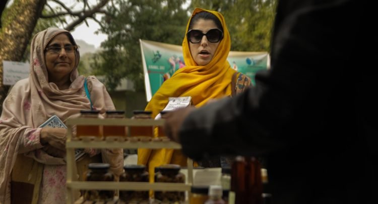 Shehersaaz Launches First Eco-Market Under Ain-Amal Campaign (5)